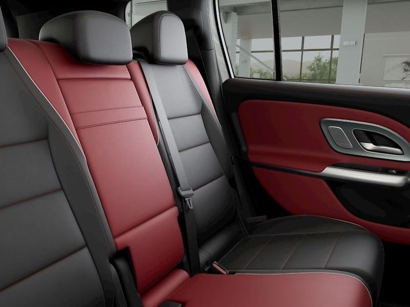 Mercedes-Benz GLB 200 4MATIC - fotka 8 z 8