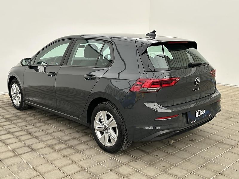 Volkswagen Golf 1.5 TSI LIFE - fotka 3 z 26