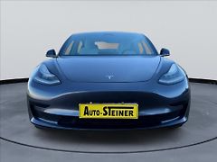 Tesla Model 3 - fotografie inzerátu