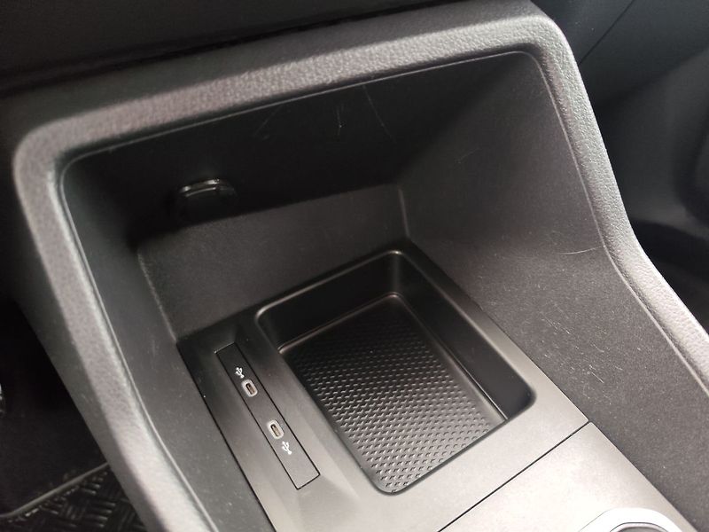 Volkswagen Caddy 2.0 TDI/75kW Life ČR - fotka 21 z 30