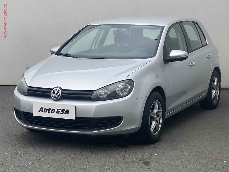 Volkswagen Golf (2011) 1.2TSi, ČR, AC - fotka 3 z 17