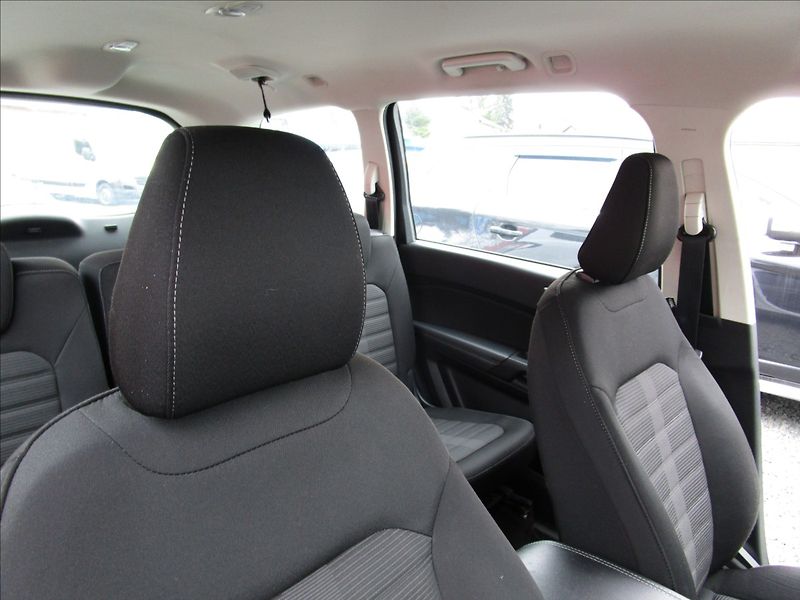 Ford Galaxy 1.5 EcoBoost, aut. Klima, 7 mí - fotka 18 z 46
