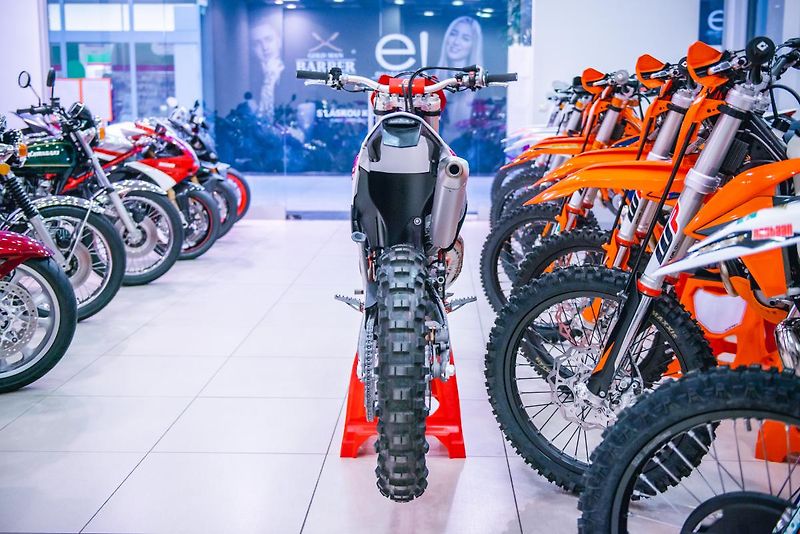 GASGAS EC 250 Racing (2022) EC 250 TPI 2T - fotka 10 z 49