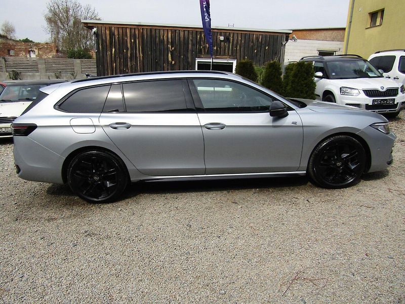 Volkswagen Passat Variant (2024) 2.0 TDI 110kW DSG ACC - fotka 9 z 47