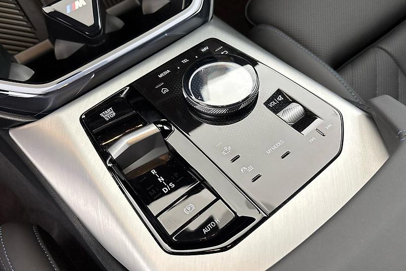 BMW X3 xDrive40d - fotka 22 z 25