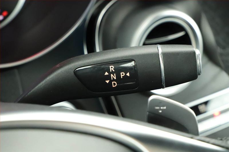 Mercedes-Benz Třídy C (2016) C 400 4MATIC - fotka 10 z 21