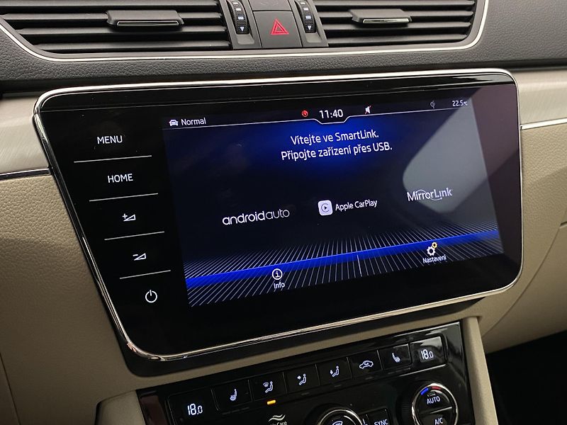 Škoda Superb COMBI 2.0TDI L&K DSG CZ - fotka 40 z 64