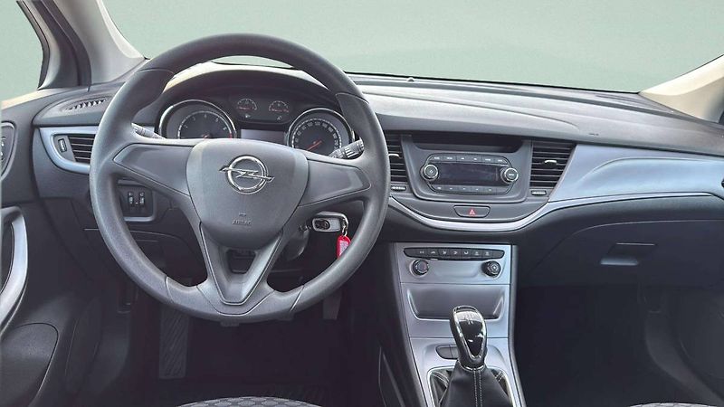 Opel Astra Edition HB 1.4i MT6 (74kW/100k - fotka 15 z 24