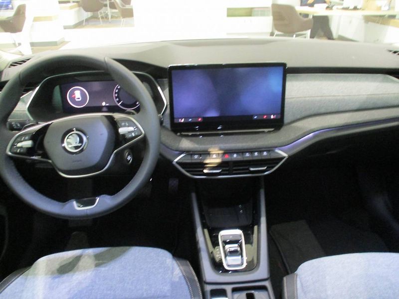 Škoda Octavia Combi Top Selection 2,0 TDI/11 - fotka 11 z 18