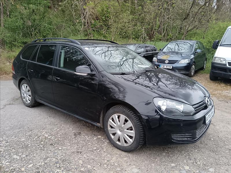 Volkswagen Golf Variant 1,6 TDi 4Motion  Trendline - fotka 15 z 20