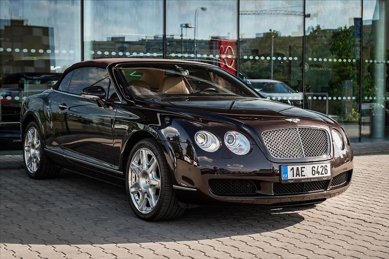 Bentley Continental GTC 6,0 W12 Mulliner 1.ČR DPH - fotka 7 z 32