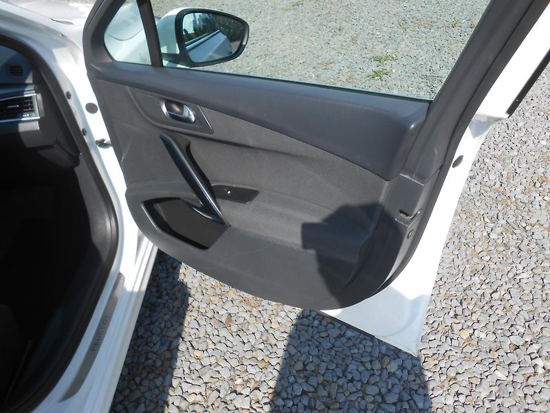 Peugeot 508 NAVI, 172tkm,PANORAMA - fotka 14 z 34