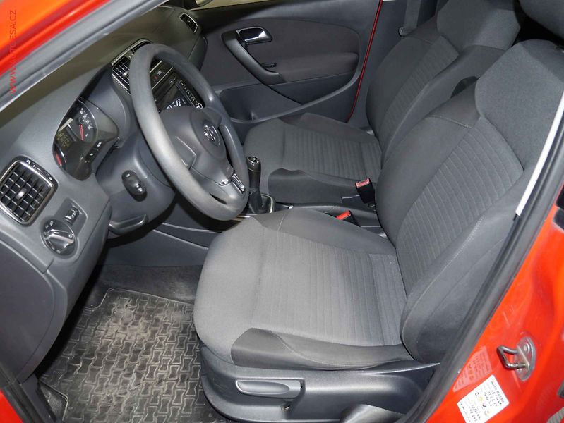 Volkswagen Polo (2009) 1.2HTP, ČR, AC, temp, STK8/28 - fotka 9 z 15