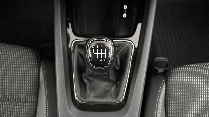 Škoda Octavia 1.0 TSI Ambition Combi - fotka 22 z 24