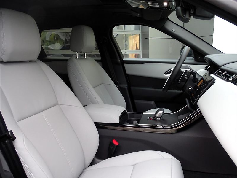 Land Rover Range Rover Velar (2026) 2,0 D200 DYNAMIC SE AWD - fotka 18 z 19
