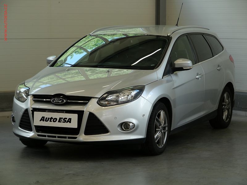 Ford Focus (2012) 1.0 EB, Klima - fotka 3 z 20