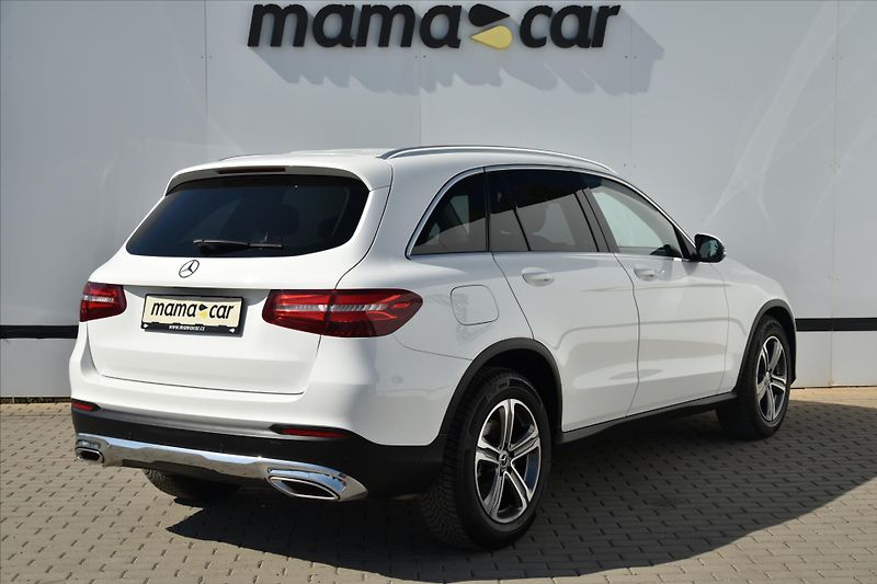 Mercedes-Benz GLC 250 155kW 4MATIC LED DPH ČR - fotka 7 z 27
