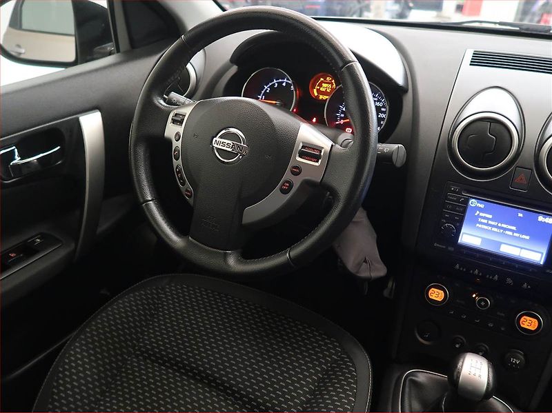 Nissan Qashqai (2009) 1.6, Serv.kniha, Navi - fotka 7 z 17