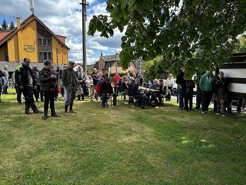 Jízda historických vozidel po Pašeráckých stezkách v obci Rybník.
