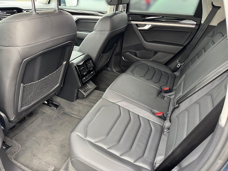Volkswagen Touareg (2022) ELEGANCE 3.0TDI 210kW DSG 4x4  - fotka 8 z 11