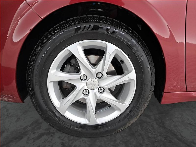 Peugeot 208 (2016) 1.2 PureTech, Automat - fotka 15 z 23