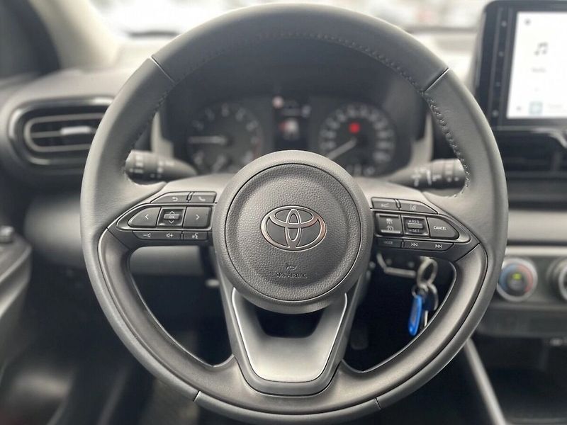 Toyota Yaris 1,5 Hybrid 115 Comfort - fotka 5 z 5