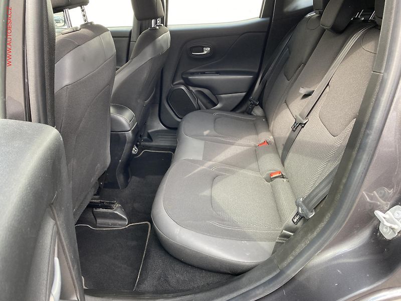 Jeep Renegade (2019) 1.0T-GDi, Limited, LED - fotka 10 z 18