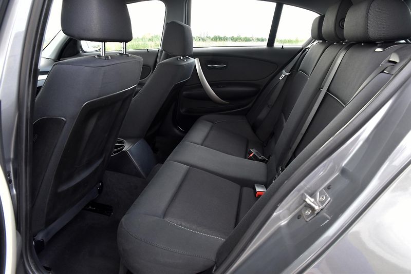 BMW Řada 1 120d 6st 130 kW, KLIMA, ALU - fotka 22 z 33