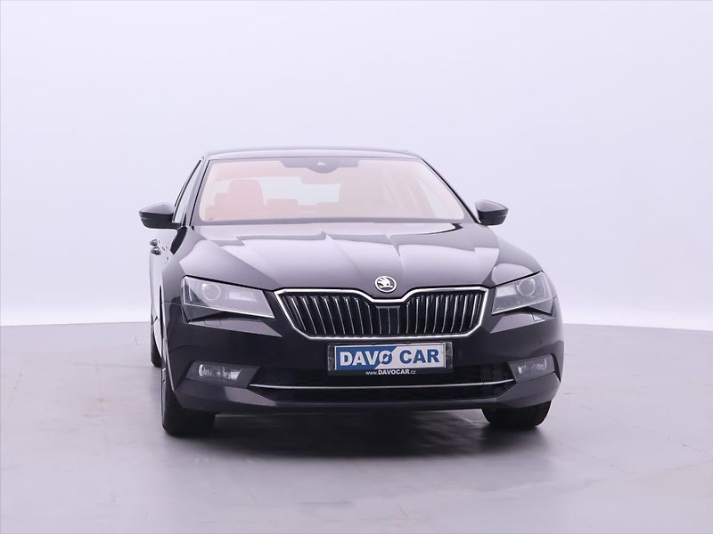 Škoda Superb 1,8 TSI 132kW DSG CZ L&K - fotka 2 z 42