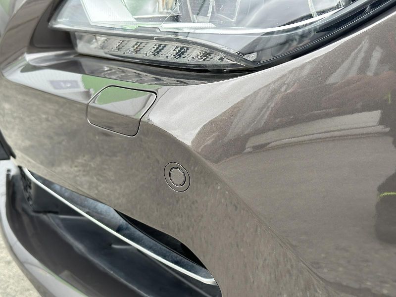 BMW Řada 6 640d Coupé 8AT 230kW Head-Up K - fotka 9 z 42