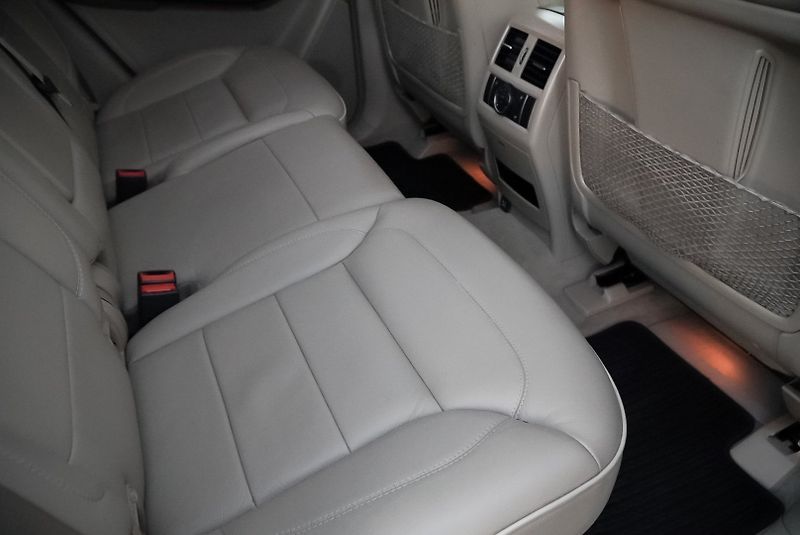Mercedes-Benz Třídy M 350 CDi 4MATIC AMG - fotka 40 z 45