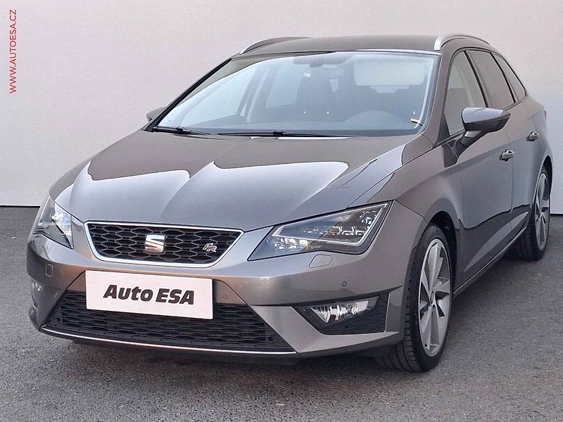 Seat Leon (2016) 1.4 TSi, FR, DSG, LED, +ALU - fotka 3 z 20