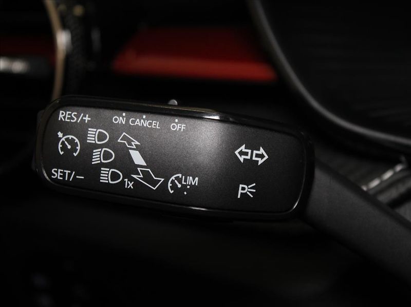 Škoda Fabia 1,0 TSi DSG Monte C. 5L-Záruka - fotka 17 z 24