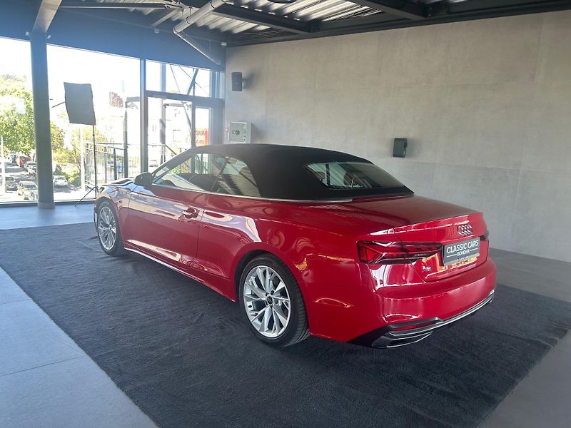 Audi A5 (2022) Cabriolet 2.0 TDI S-tronic - fotka 12 z 27