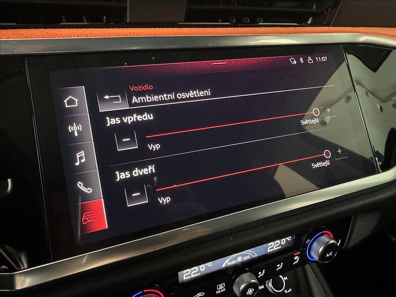 Audi Q3 1,5 TFSi  Advanced Záruka Assi - fotka 28 z 40