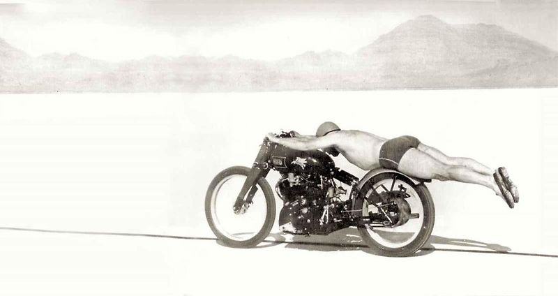 Vincent Black Lightning na prodej v aukci Bonhams.