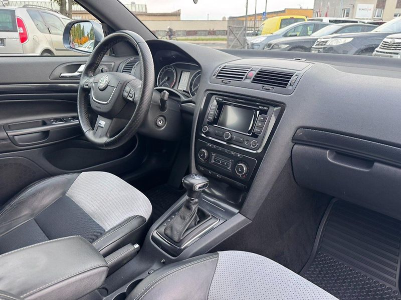 Škoda Octavia (2012) DSG 2,0 TDI 125 KW FACE PĚKNÁ - fotka 40 z 49