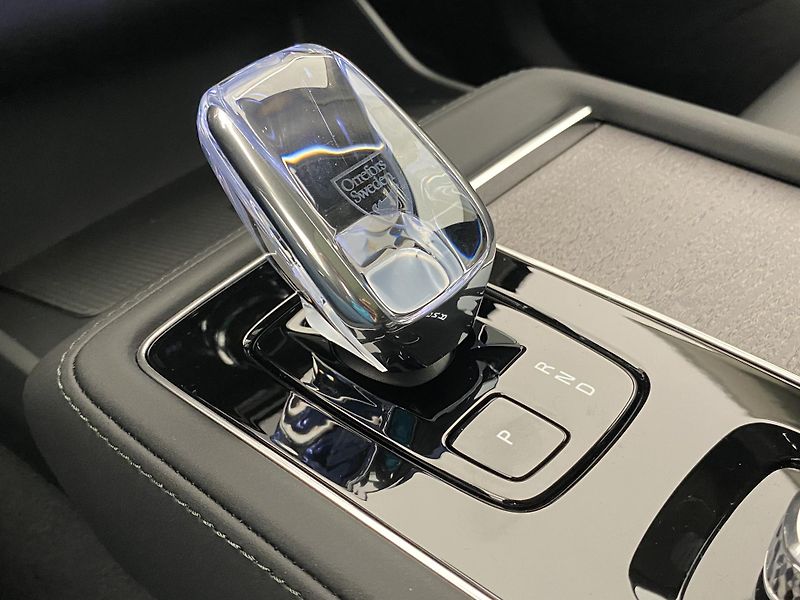 Volvo XC90 (2026) T8 AWD Plug-in DARK PLUS 7m - fotka 36 z 67