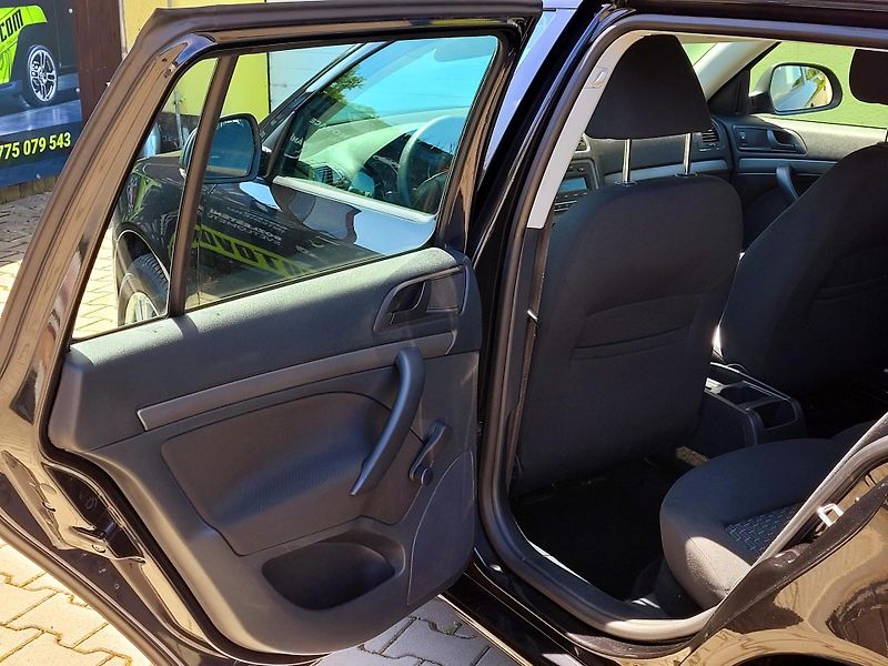 Škoda Octavia 1,2TSi 105k*SERV.KNÍŽKA*       - fotka 17 z 42