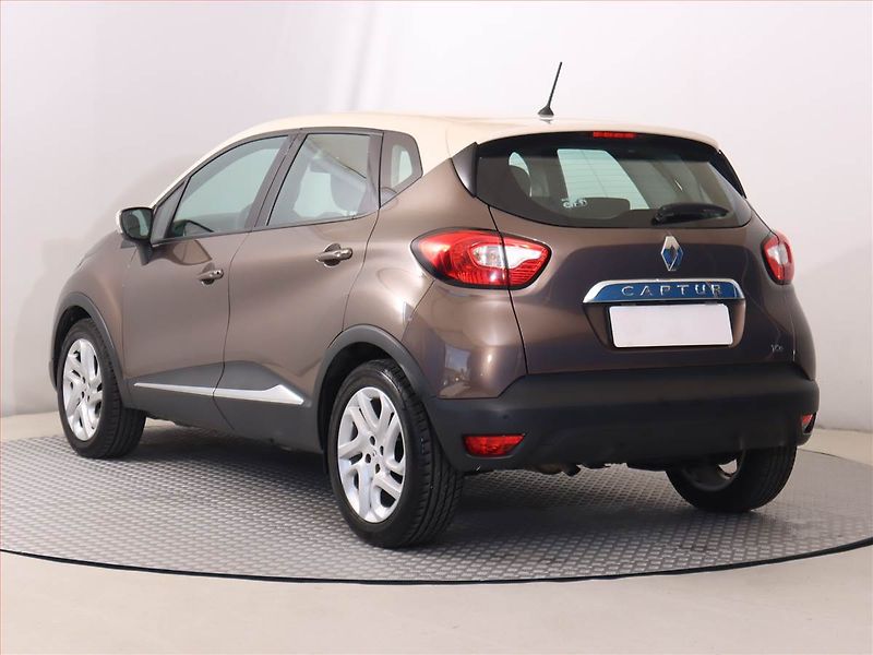 Renault Captur (2013) 1.2 TCe, Automat, Navi - fotka 4 z 20