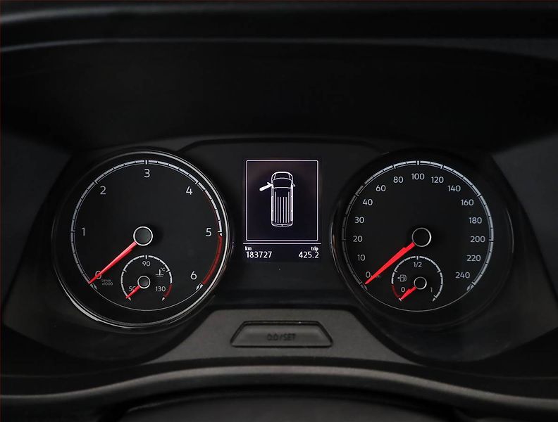 Volkswagen Transporter (2021) 2.0 TDI, ČR, 1Maj - fotka 8 z 13