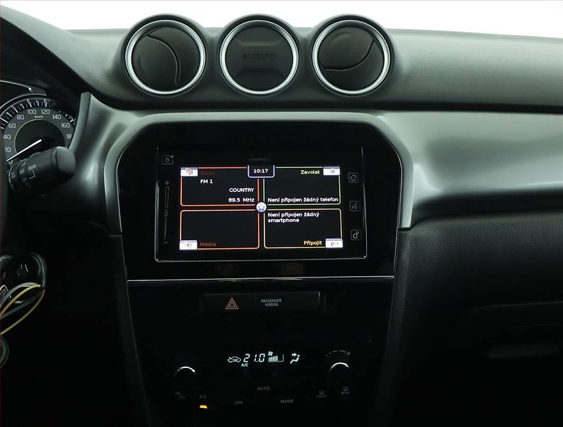 Suzuki Vitara (2018) 1.0 BoosterJet, Automat - fotka 12 z 16