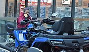 V OC Nová Karolina začala v sobou 1. dubna výstava motorek – Krásky na cestách.