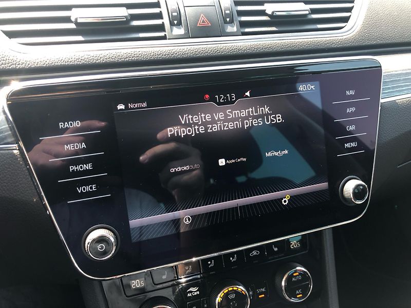 Škoda Superb COMBI 2.0 TSi DSG 7st. STYLE - fotka 21 z 30