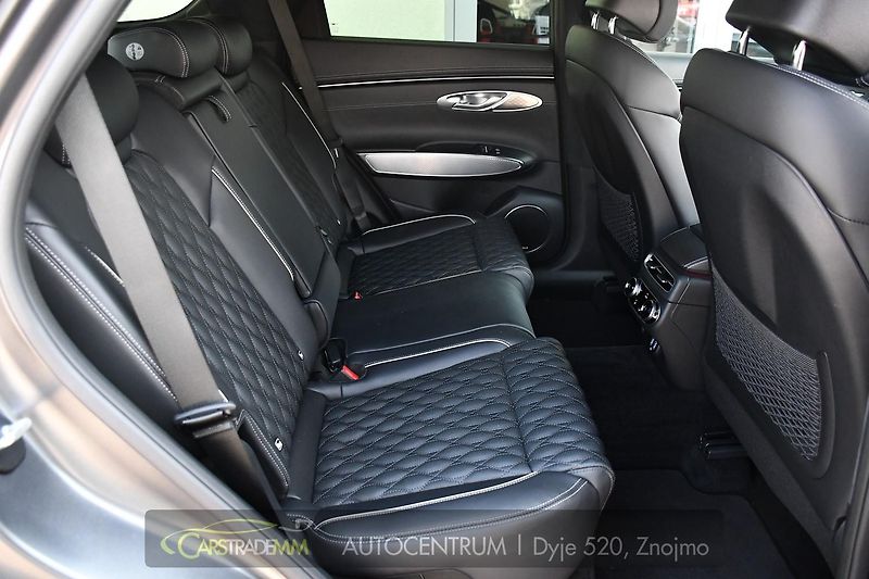 Genesis GV70 2.5T AWD AT8 LUXURY LINE - fotka 19 z 58