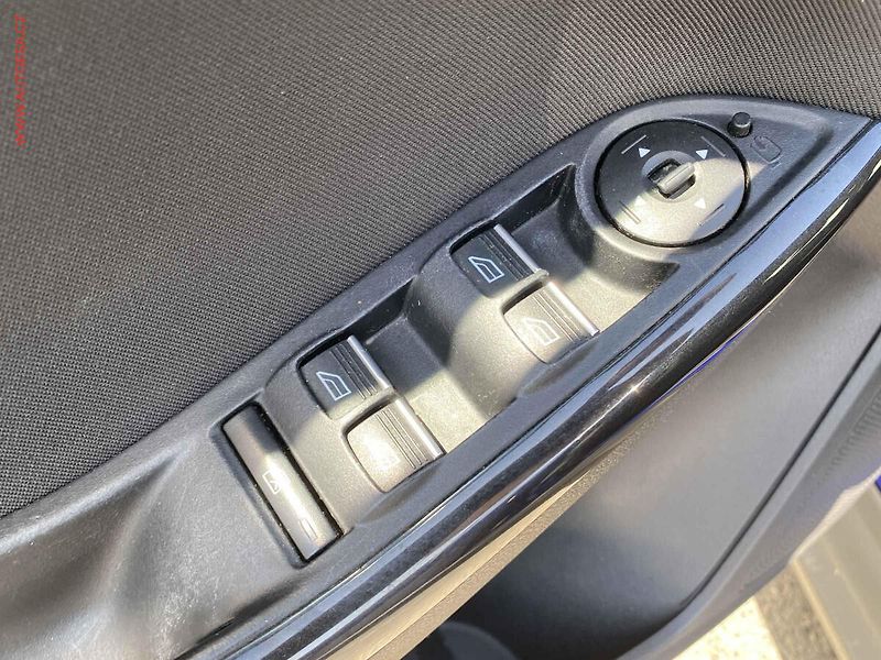 Ford Focus (2016) 1.5 TDCi, ČR, Titanium - fotka 13 z 18