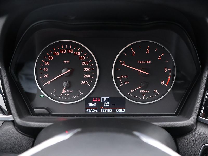 BMW X1 2.0 20d 140kW xDrive Aut. CZ - fotka 12 z 26