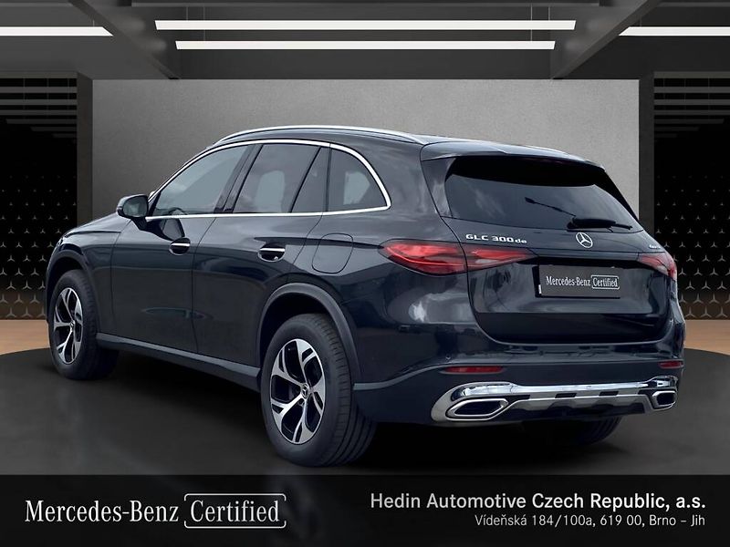 Mercedes-Benz GLC (2025) 300 de 4MATIC - fotka 3 z 28
