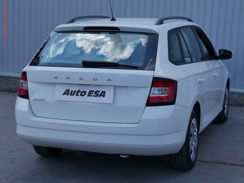 Škoda Fabia (2015) 1.2 TSi, ČR, Ambition - fotka 4 z 15