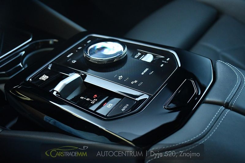 BMW Řada 5 520d xDrive MSPORT 3LZÁRUKA ČR - fotka 35 z 59